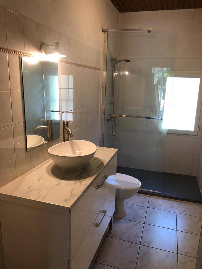 Location de vacances pour 8 personnes, avec terrasse et jardin à Saint-Médard-de-Mussidan - 3