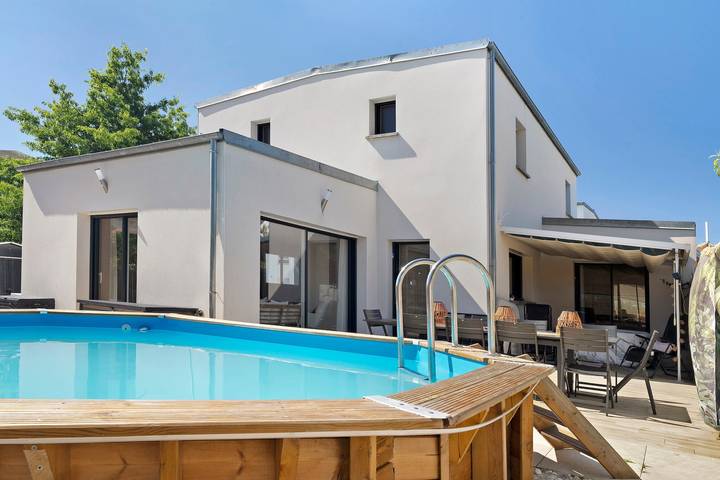 Holiday rental for 8 people, with Hot tub and Garden in Loire-Atlantique