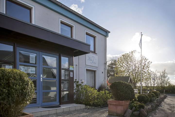 Ganze Ferienwohnung, Haus  Isabel - App 03 - Hamburger Hallig in Büsum, Kreis Dithmarschen