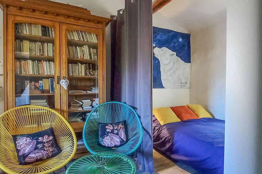 Beautiful home in Carpentras with Wifi in Carpentras, Vaucluse