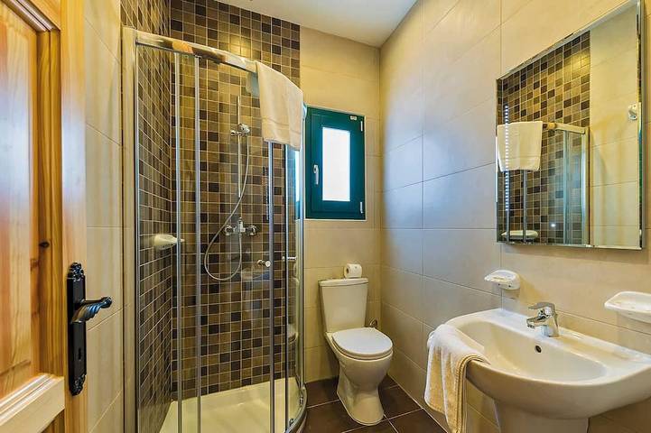 Location de vacances pour 9 personnes, avec jardin dans Sannat - 2