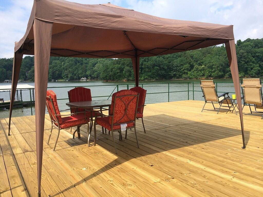 3Br Murrayville Lakefront Cabin mit Bootsrutsch! in Lake Lanier