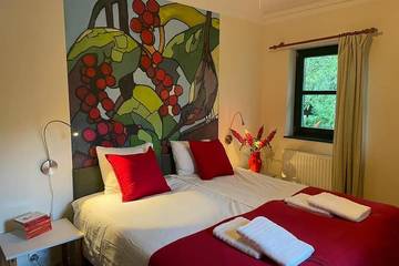 Villa for 10 Guests in Balatonszemes, Southern Transdanubia, Picture 2