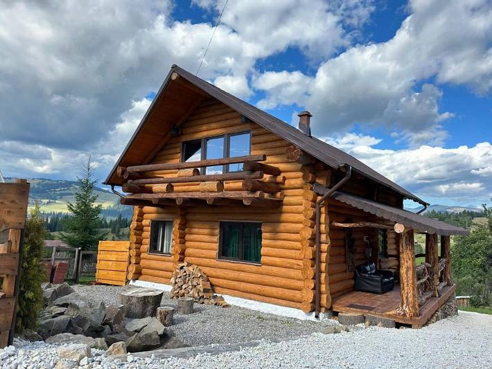 Gîte pour 8 personnes, avec jardin ainsi que balcon et vue dans Dorna-Arini - 2