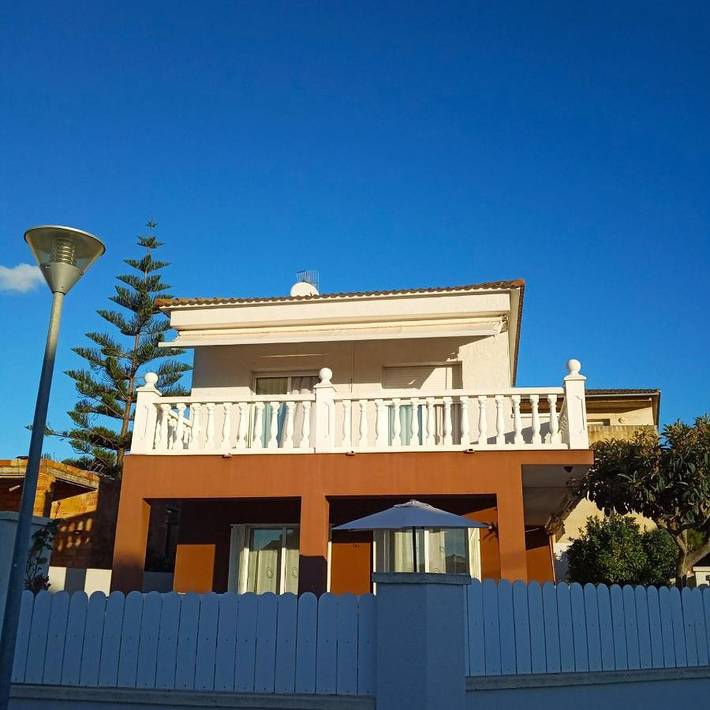Ferienhaus für 9 Personen, mit Ausblick und Pool sowie Garten, mit Haustier - 1