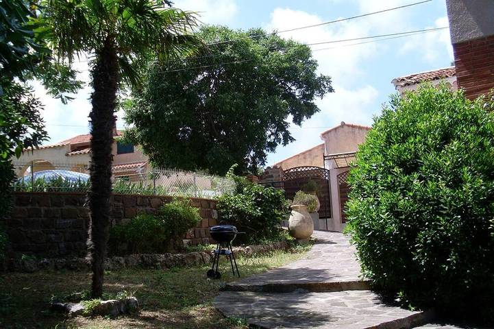 Ferienhaus für 4 Personen, mit Terrasse und Garten