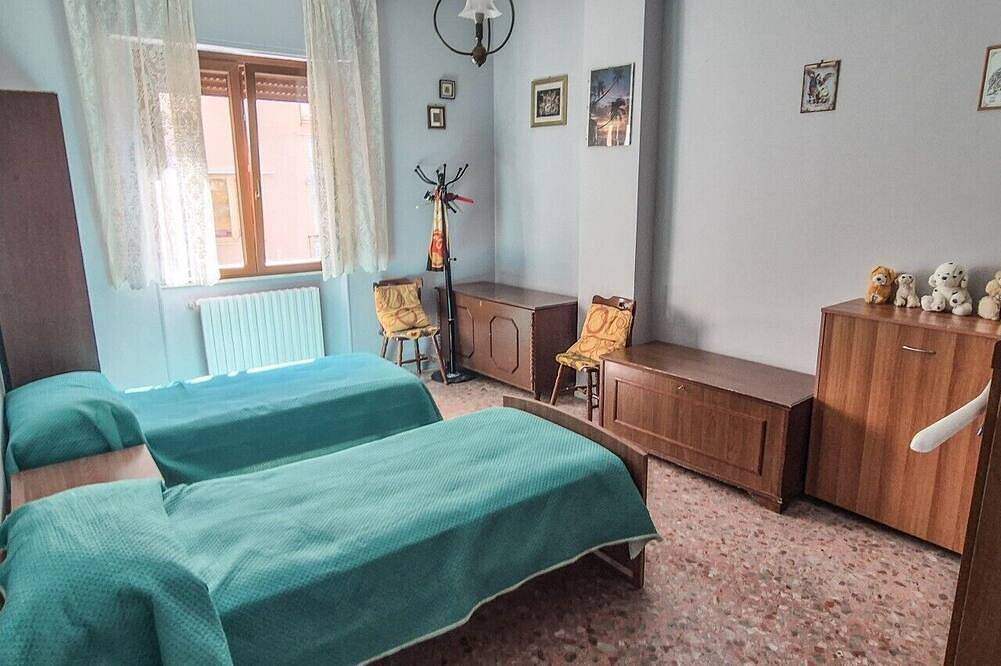 Apartamento entero, Delia - Apartment with a balcony in Avellino, Provincia d'Avellino