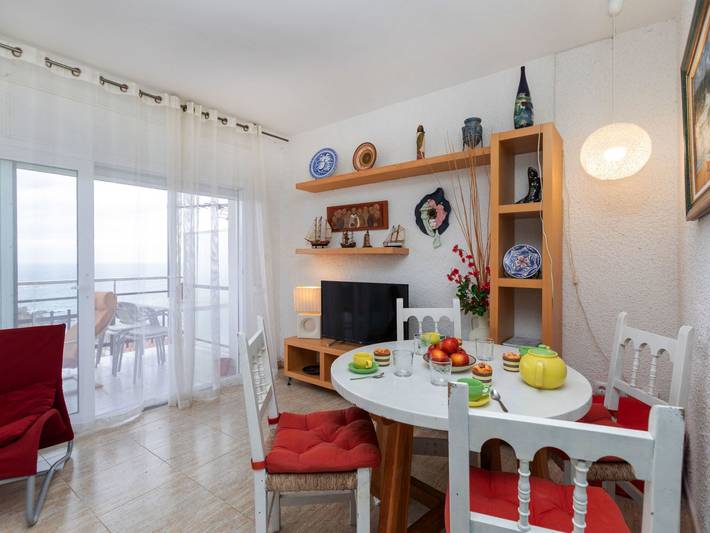 Ferienwohnung für 4 Personen, mit Terrasse und Ausblick in Llanca - 3