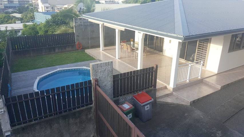 Maison de vacances pour 6 personnes, avec jardin ainsi que vue et piscine