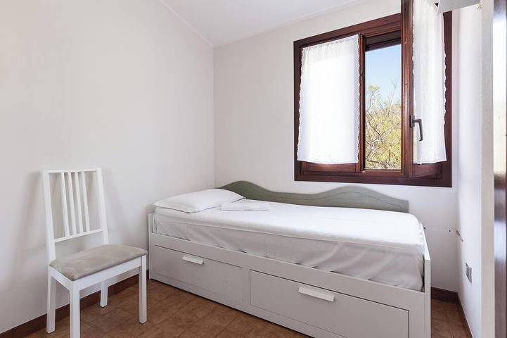 Villa für 4 Personen, mit Garten und Balkon auf Sardinien - 3