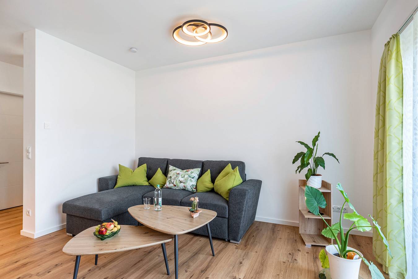 Apartamento entero, Apartamento 'Punkt15' con terraza privada, jardín y wifi in Leutesdorf, Osteifel