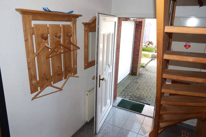 Ferienhaus für 6 Personen, mit Terrasse und Pool sowie Garten in Ostfriesland