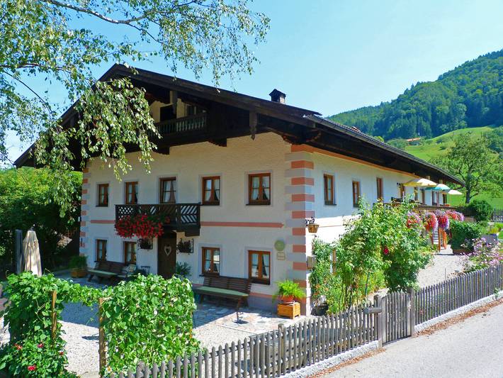 Ganze Ferienwohnung, Ferienwohnungen Meyerlhof - Ferienwohnung Schlossblick 45 qm, separates Schlafzimmer, Südbalkon in Kampenwand, Aschau im Chiemgau