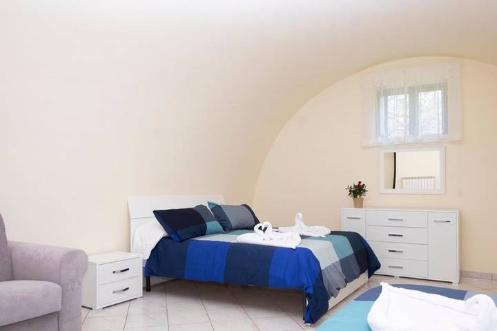 Appartamento vacanze per 6 persone, con giardino, adatto a famiglie con bambini - 1