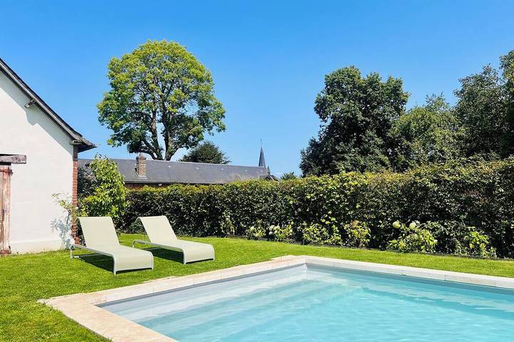 Location de vacances pour 7 personnes, avec Terrasse et Jardin à Fleury-la-Forêt