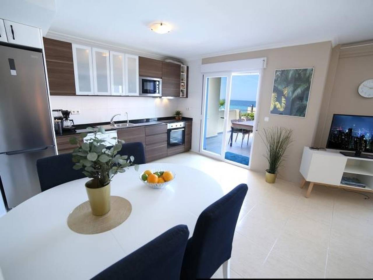 Spectacular seaside villa with private garden and pool in Los Miradores del Puerto, San Javier