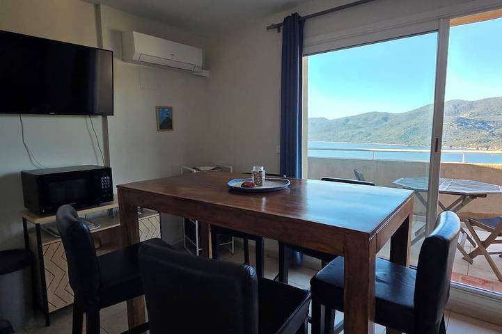 Ferienwohnung für 4 Personen, mit Pool und Balkon - 1