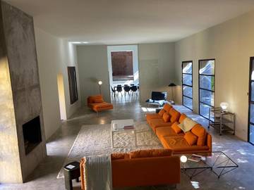 Gîte pour 10 personnes, avec piscine et jardin, animaux acceptés à Estagel