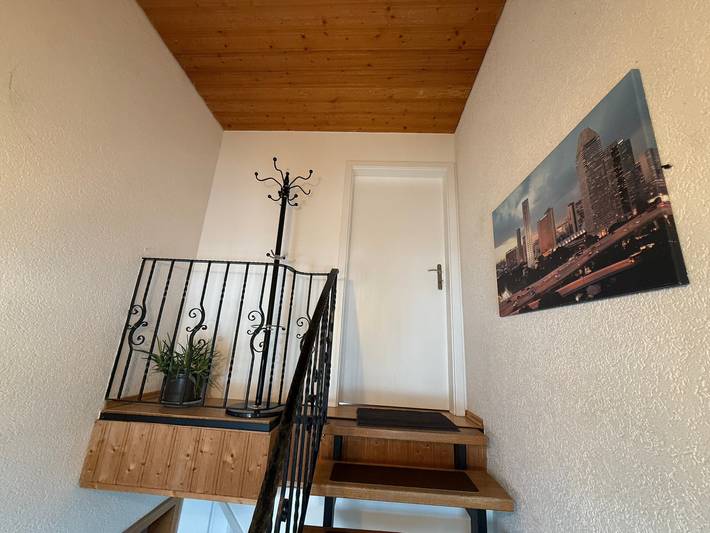 Ganze Wohnung, Ferienwohnung „Dorfidyll" mit Balkon und Wi-Fi inmitten der idyllischen Landschaft von Jesenwang in Jesenwang, Romantische Straße