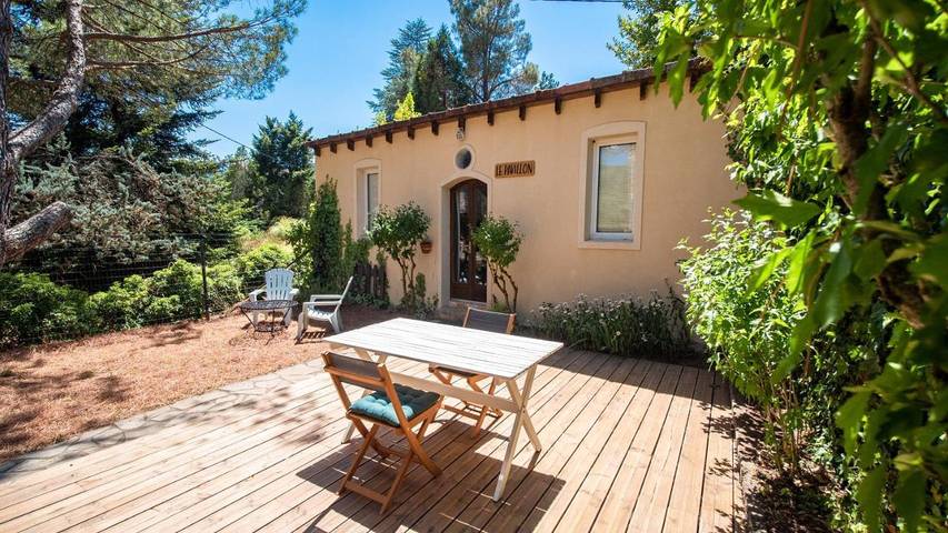 Gîte pour 2 personnes, avec vue ainsi que piscine et jardin à Les Ollières-sur-Eyrieux - 2