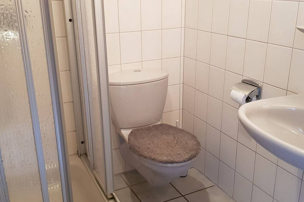 Ganze Wohnung, Komfortable Ferienwohnung im 2. Stock in Eschau, Spessart-Mainland