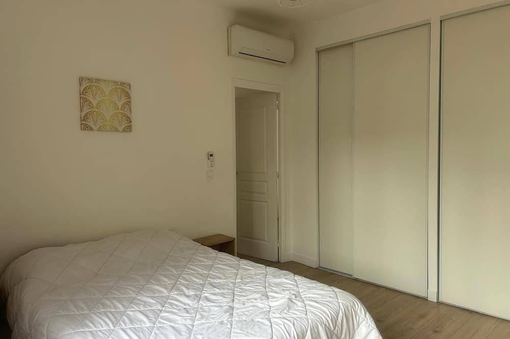 Entire apartment, Nice Plage in Nice (France), Mediterranean Coast (France)