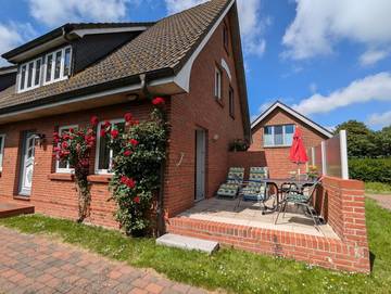 Ferienwohnung für 4 Personen, mit Garten und Terrasse in Alkersum