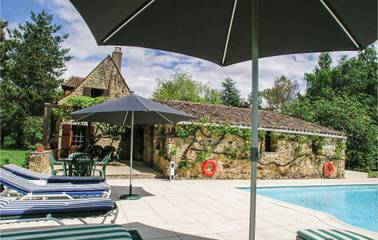 Maison De Vacances pour 8 Personnes dans Lolme, Périgord Pourpre, Photo 4