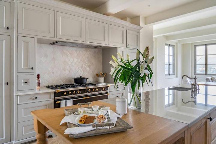 Location de vacances pour 10 personnes, avec terrasse et piscine à Saint-Pargoire - 2