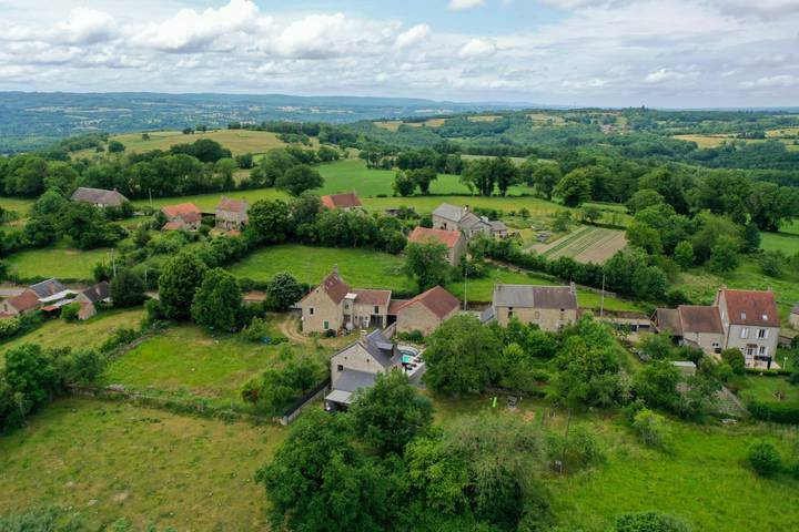 Gîte pour 5 personnes, avec terrasse et jardin ainsi que sauna et piscine dans la Creuse - 2