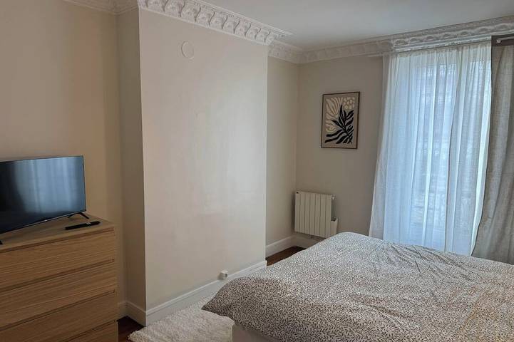 Ganze Wohnung, Beautiful apartment two minutes from Paris in Bagnolet, Seine-Saint-Denis