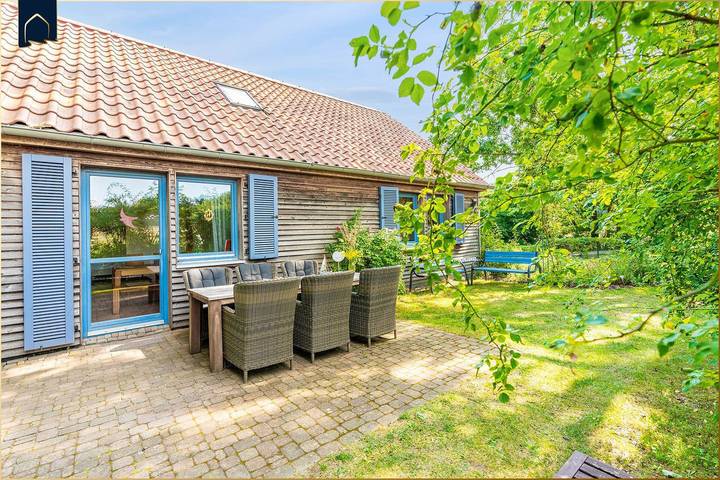Ferienhaus für 7 Personen, mit Garten und Ausblick sowie Seeblick und Sauna, mit Haustier in Heringsdorf