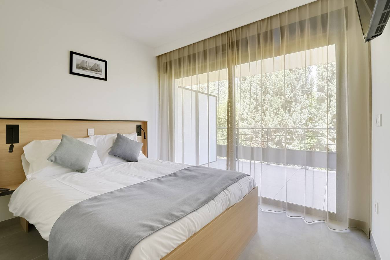 Appartement entier, New family penthouse for 6 people with 2 bunk beds in Vence, Côte méditerranéenne (France)