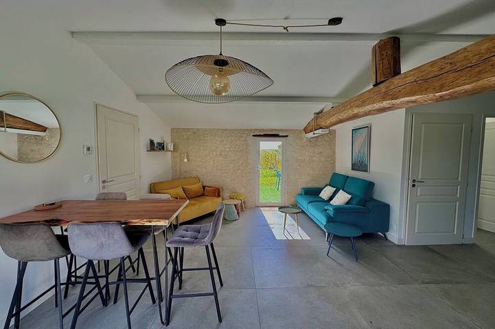 Gîte pour 6 personnes, avec jacuzzi et jardin