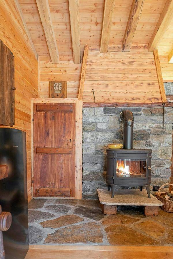Location de vacances pour 4 personnes, avec terrasse ainsi que jacuzzi et jardin, animaux acceptés à Ala di Stura - 4