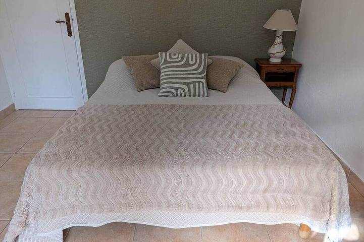 Location de vacances pour 10 personnes, avec piscine à Uchaux - 2