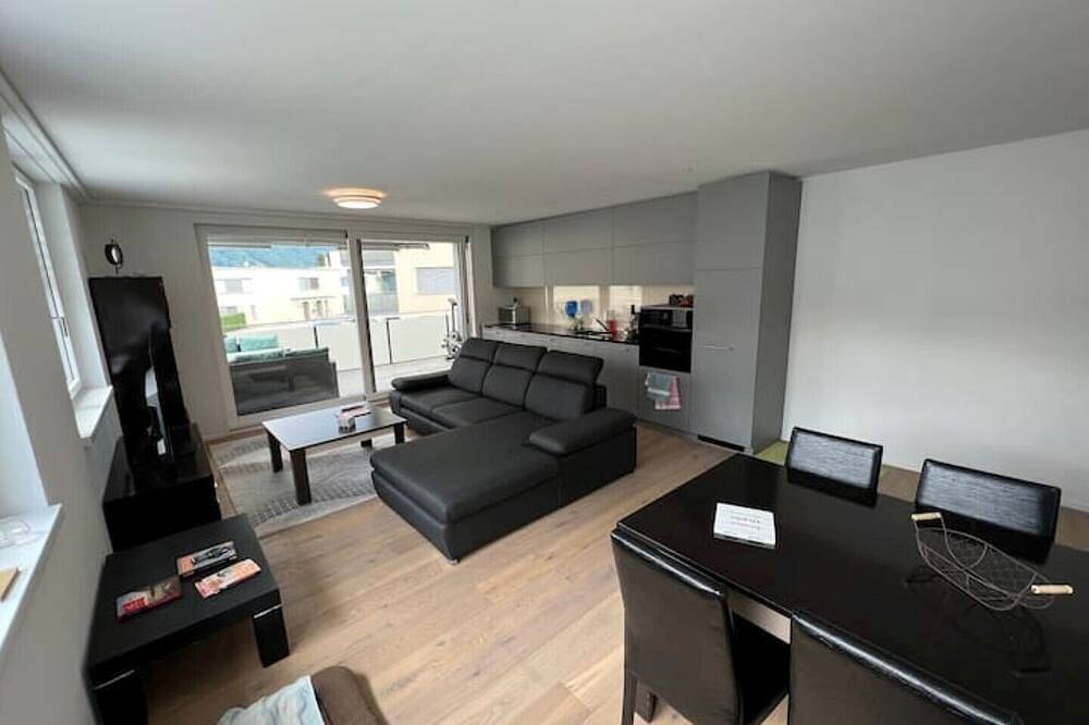 Ganze Wohnung, Great new apartment surrounded by nature. in Schattdorf, Vierwaldstättersee