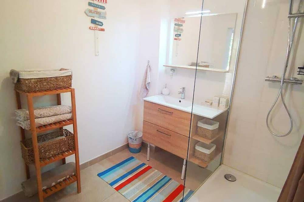 Entire apartment, The Twins' house <br> in Bernis, Nimes region