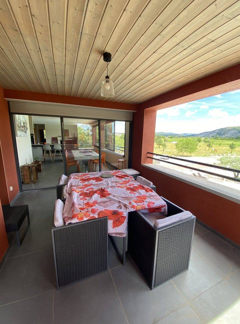 Appartement entier, Appartement de vacances haut standing in Saint-Alban-Auriolles, Ardèche