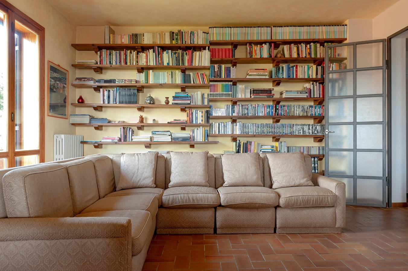 Villa con Piscina Privata, Wi-Fi e Aria Condizionata a Treggiaia in Pontedera, Pisa e dintorni