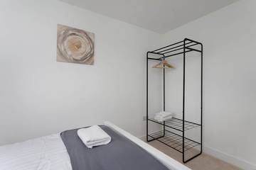 Apartment for 4 People in Worksop, Nottinghamshire, Photo 3