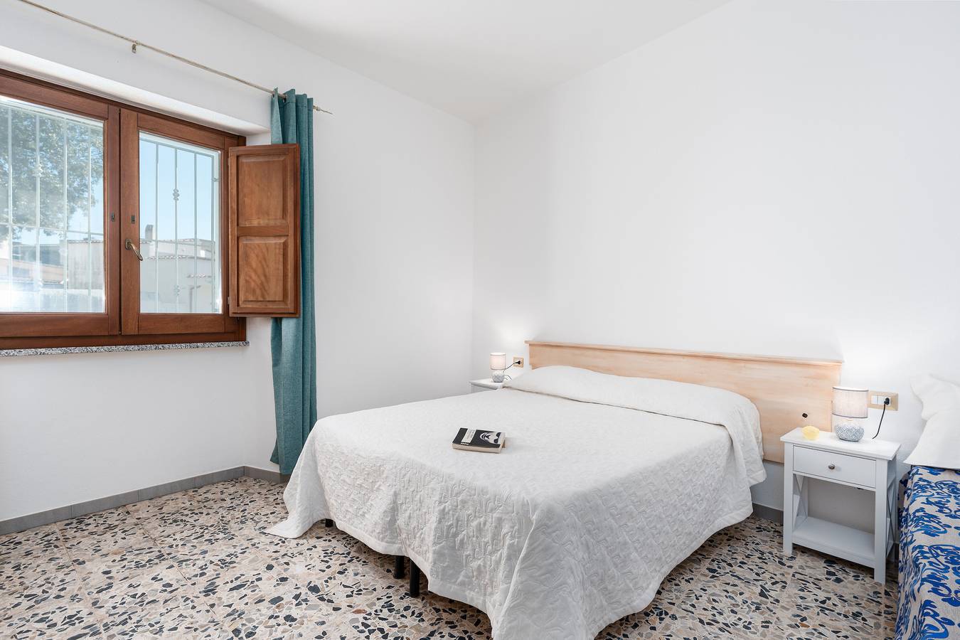 Room 'T-S' with Mountain View, Shared Pool and Terrace in Lòcula, Gulf of Orosei