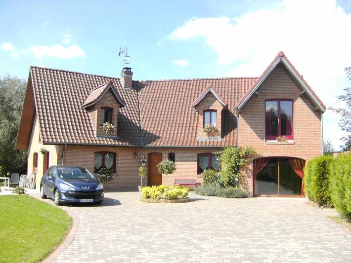 Location de vacances pour 3 personnes, avec Balcon ainsi que Terrasse et Jardin dans Haspres