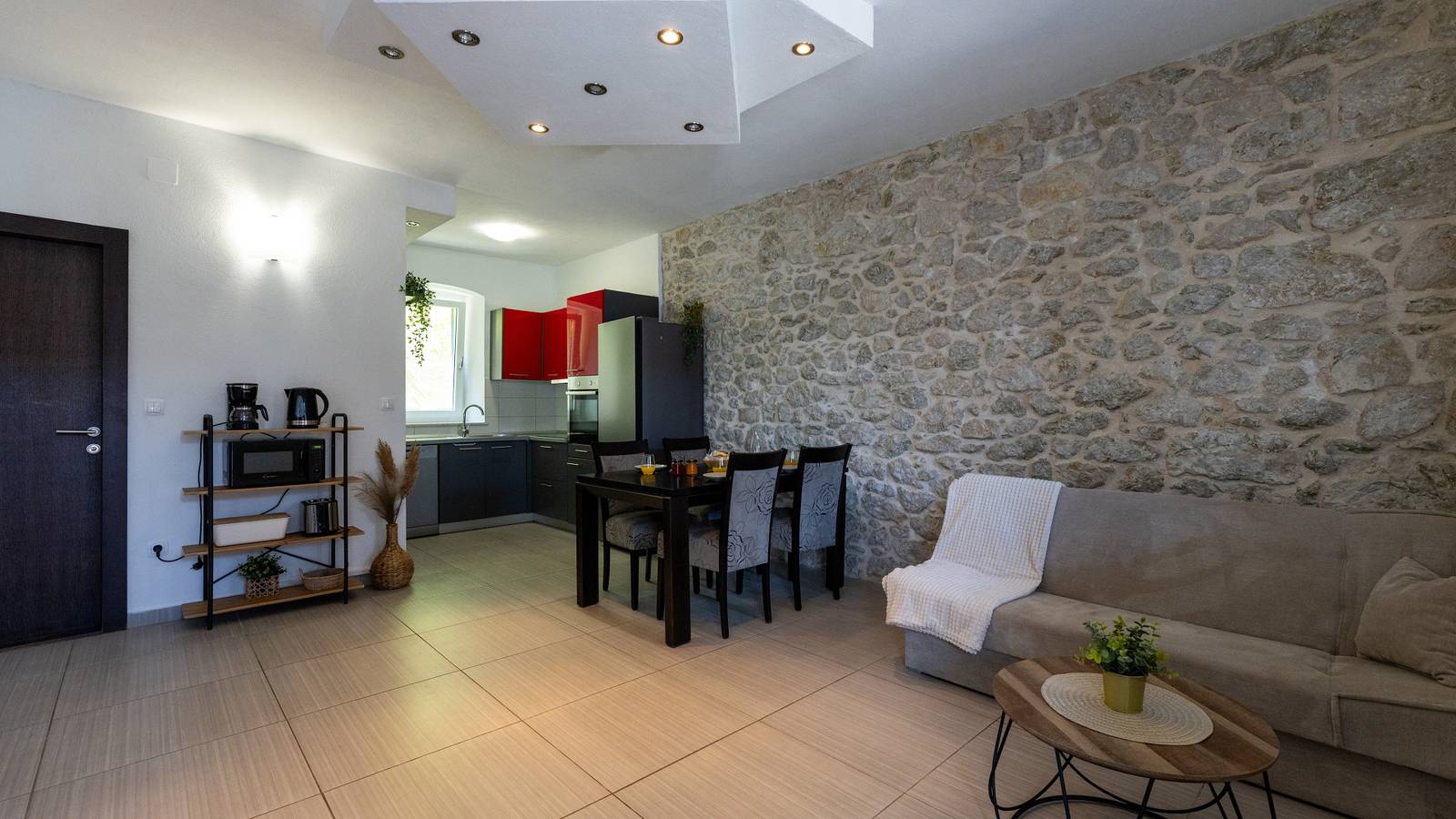Villa Mustapic by Villas Guide in Blace, Dubrovnik-Neretva