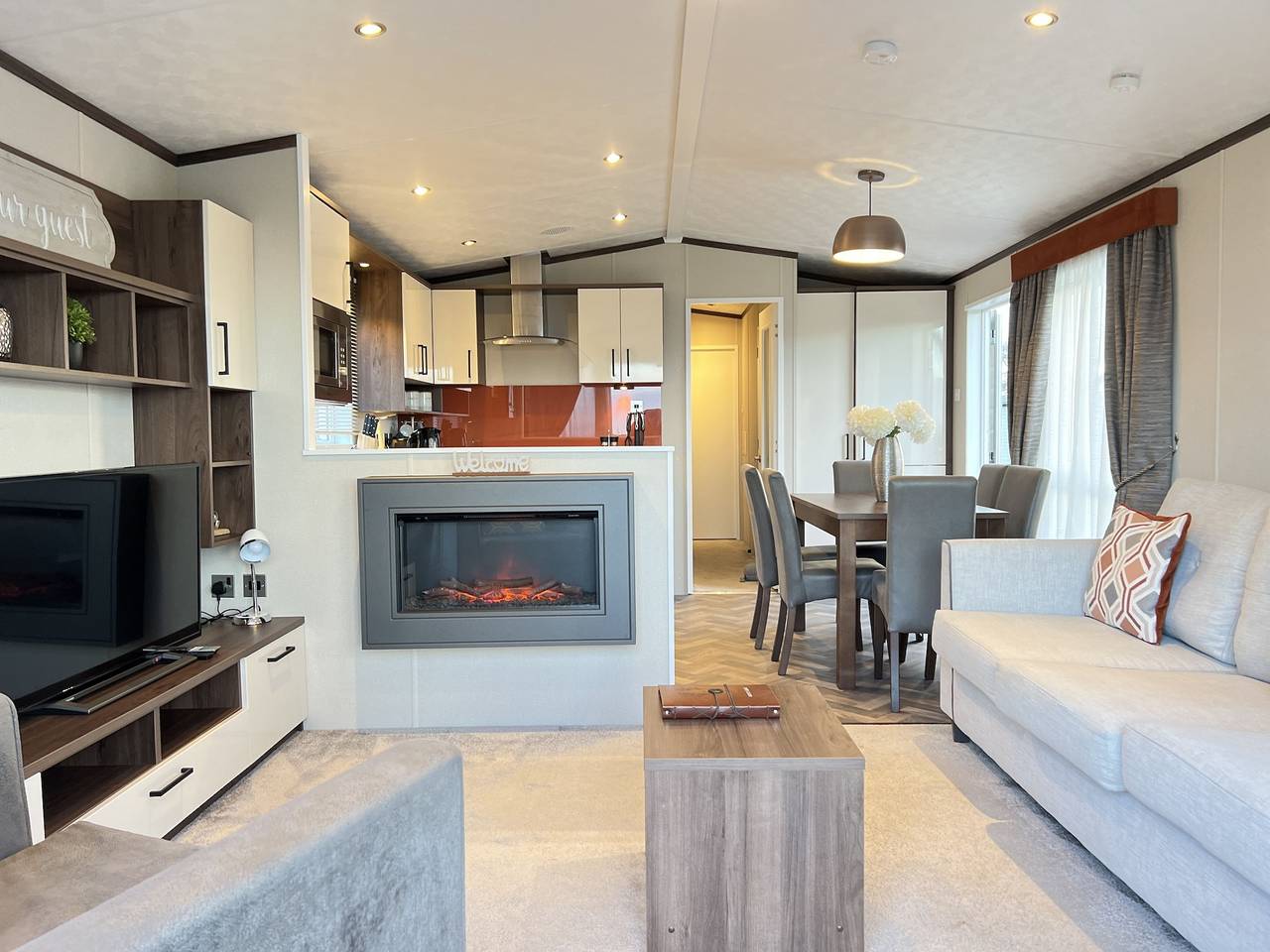 Purple Thistle Lodge 32, Stewarts Resort in Fife region