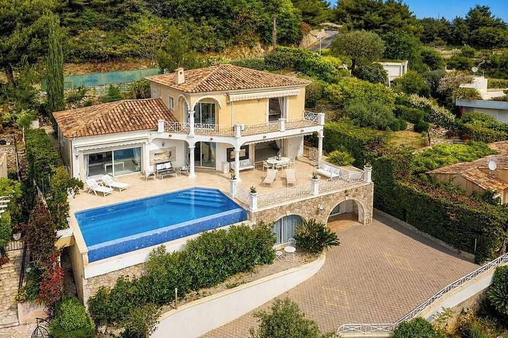 Villa pour 9 personnes, avec sauna et piscine à Beausoleil