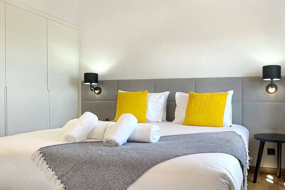 Stylish 1 Bedroom Stone House With Sea View In São Jorge, Azores (Belo Malandro) in São Jorge