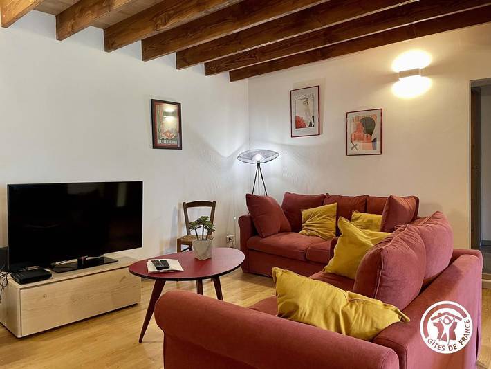 Gîte pour 6 personnes, avec terrasse dans Tignac - 2