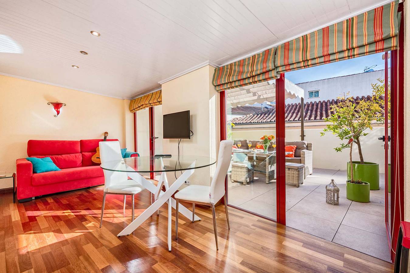 Entire apartment, Emma - Holiday Penthouse Malaga City in Malaga Centro Historico, Malaga