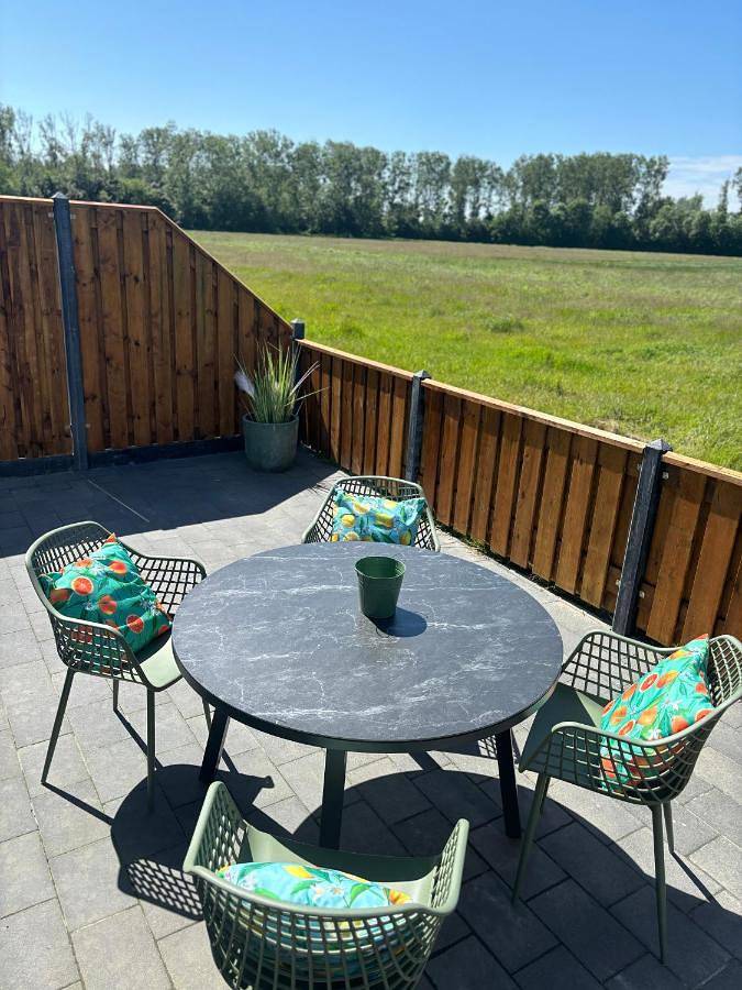 Ferienwohnung für 3 Personen, mit Terrasse und Garten sowie Ausblick in Biggekerke